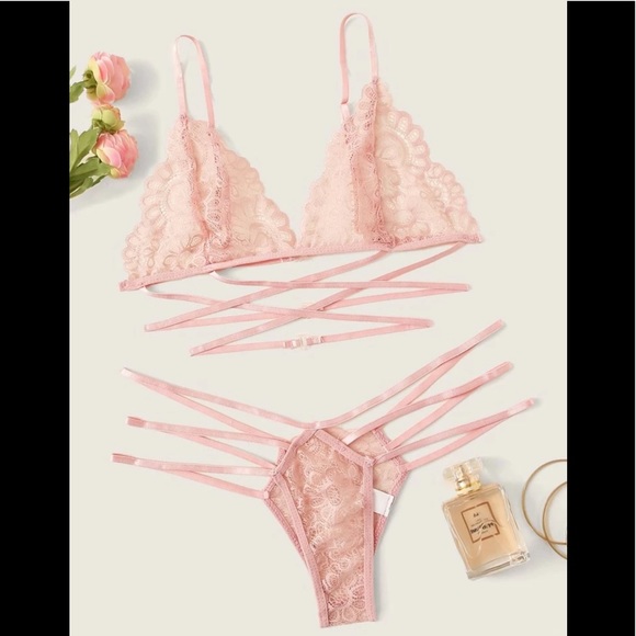 💕NEW💕 Sexy Lingerie Set - Picture 1 of 4